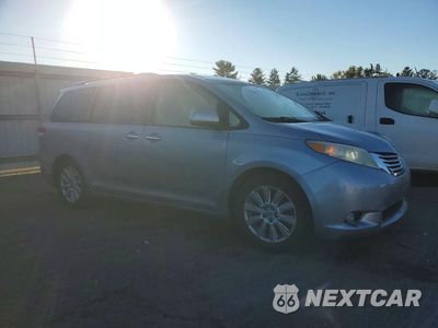 Czwarte zdjęcie samochodu z boku: 2012 TOYOTA SIENNA LIMITED 7-PASSENGER VIN:5TDYK3DC5CS200263 - miniatura