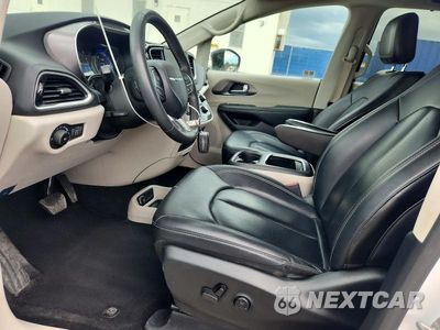 Zdjęcie 7 z 14 samochodu: 2024 CHRYSLER PACIFICA TOURING L VIN:2C4RC1BG0RR117658 - miniatura