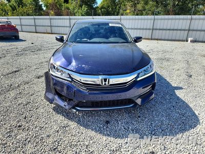 Piąte zdjęcie samochodu w środku: 2017 HONDA ACCORD SPORT VIN:1HGCR2F53HA033437 - miniatura