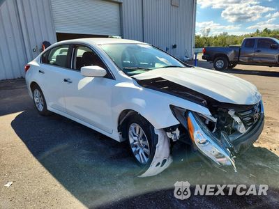 Czwarte zdjęcie samochodu z boku: 2017 NISSAN ALTIMA 2.5 S VIN:1N4AL3APXHN337532 - miniatura