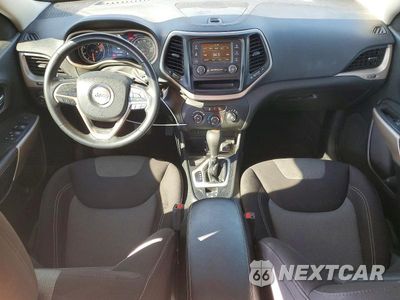 Zdjęcie 8 z 13 samochodu: 2018 JEEP CHEROKEE LATITUDE VIN:1C4PJLCB2JD565001 - miniatura