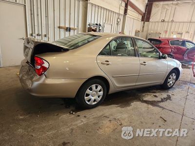 Trzecie zdjęcie samochodu z tyłu: 2003 TOYOTA CAMRY LE VIN:4T1BE32K73U163201 - miniatura