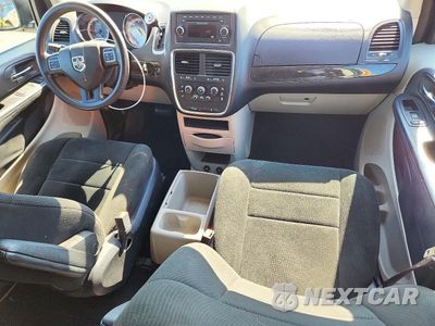 Zdjęcie 8 z 13 samochodu: 2012 DODGE GRAND CARAVAN SE VIN:2C4RDGBG1CR104571 - miniatura
