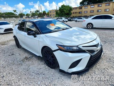 Czwarte zdjęcie samochodu z boku: 2021 TOYOTA CAMRY TRD VIN:4T1KZ1AK2MU048288 - miniatura