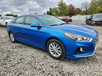 Czwarte zdjęcie samochodu z boku: 2018 HYUNDAI SONATA SE VIN:5NPE24AF4JH692911 - miniatura