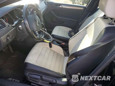 Zdjęcie 7 z 12 samochodu: 2016 VOLKSWAGEN JETTA SPORT VIN:3VWD17AJ6GM336108 - miniatura