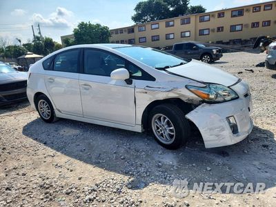 Czwarte zdjęcie samochodu z boku: 2010 TOYOTA PRIUS III VIN:JTDKN3DU9A5028585 - miniatura