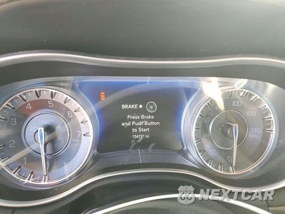 Zdjęcie 9 z 12 samochodu: 2019 CHRYSLER 300 TOURING VIN:2C3CCAAG6KH590150 - miniatura