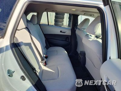 Zdjęcie 10 z 12 samochodu: 2023 TOYOTA COROLLA CROSS LE VIN:7MUBAABG4PV053593 - miniatura
