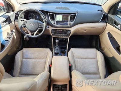 Zdjęcie 8 z 13 samochodu: 2017 HYUNDAI TUCSON LIMITED VIN:KM8J3CA28HU364776 - miniatura