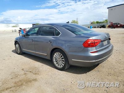 Drugie zdjęcie samochodu z przodu: 2016 VOLKSWAGEN PASSAT SE VIN:1VWBT7A39GC068160 - miniatura