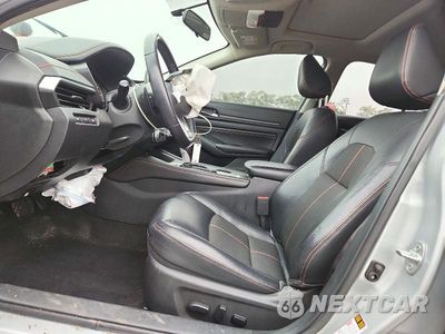Zdjęcie 7 z 12 samochodu: 2019 NISSAN ALTIMA SR VIN:1N4BL4CW2KN325509 - miniatura