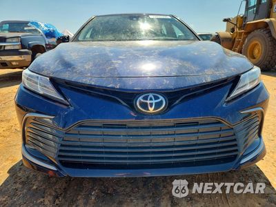 Piąte zdjęcie samochodu w środku: 2022 TOYOTA CAMRY LE VIN:4T1C11AK5NU007604 - miniatura
