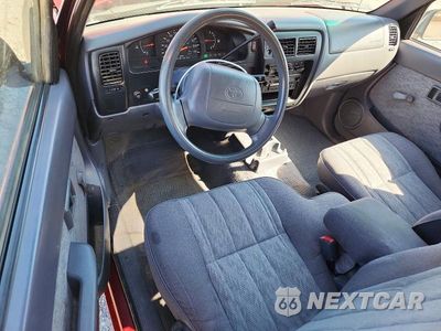 Zdjęcie 8 z 12 samochodu: 1998 TOYOTA TACOMA BASE VIN:4TAVL52N1WZ089595 - miniatura