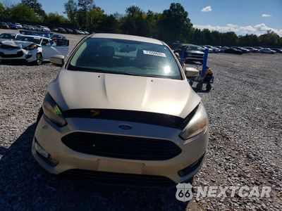 Piąte zdjęcie samochodu w środku: 2017 FORD FOCUS SE VIN:1FADP3FEXHL266076 - miniatura