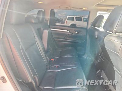 Zdjęcie 11 z 13 samochodu: 2019 TOYOTA HIGHLANDER XLE VIN:5TDKZRFH8KS333661 - miniatura