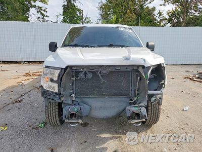 Piąte zdjęcie samochodu w środku: 2017 FORD F150 SUPERCREW VIN:1FTEW1EF4HKC90928 - miniatura