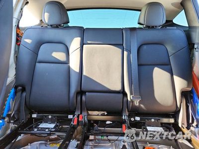 Zdjęcie 10 z 14 samochodu: 2023 TESLA MODEL Y VIN:7SAYGDEE6PA093399 - miniatura