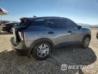 Trzecie zdjęcie samochodu z tyłu: 2025 NISSAN KICKS S VIN:3N8AP6BA0SL385871 - miniatura
