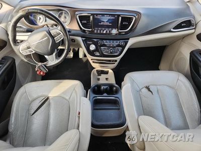 Zdjęcie 8 z 14 samochodu: 2019 CHRYSLER PACIFICA TOURING L VIN:2C4RC1BG2KR576728 - miniatura