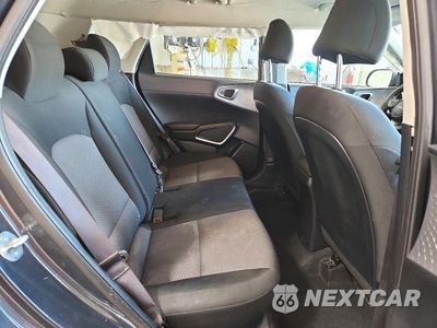 Zdjęcie 10 z 12 samochodu: 2025 KIA SOUL LX VIN:KNDJ23AU1S7258040 - miniatura