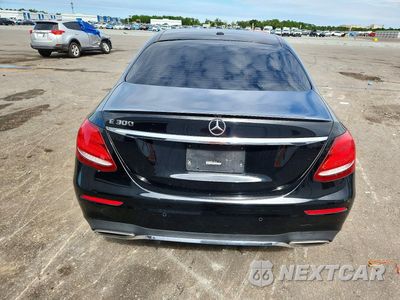 Zdjęcie 6 z 13 samochodu: 2017 MERCEDES-BENZ E300 VIN:WDDZF4JB0HA107106 - miniatura