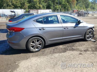 Trzecie zdjęcie samochodu z tyłu: 2018 HYUNDAI ELANTRA SEL VIN:5NPD84LF9JH357926 - miniatura