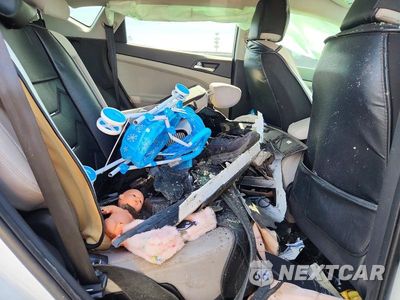 Zdjęcie 11 z 13 samochodu: 2020 HYUNDAI TUCSON SE VIN:KM8J2CA40LU113960 - miniatura