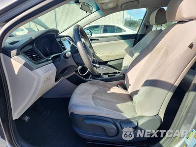 Zdjęcie 7 z 12 samochodu: 2018 HYUNDAI SONATA SE VIN:5NPE24AF4JH726474 - miniatura