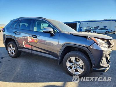 Czwarte zdjęcie samochodu z boku: 2022 TOYOTA RAV4 XLE VIN:2T3P1RFVXNC311135 - miniatura