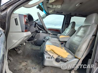 Zdjęcie 7 z 12 samochodu: 2006 FORD F250 SUPER DUTY VIN:1FTSW21Y06EB78476 - miniatura