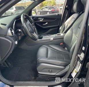 Piąte zdjęcie samochodu w środku: 2021 MERCEDES-BENZ GLC 300 4MATIC VIN:W1N0G8EBXMV287532 - miniatura