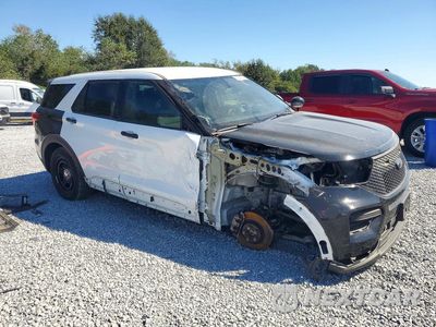 Czwarte zdjęcie samochodu z boku: 2024 FORD EXPLORER POLICE INTERCEPTOR VIN:1FM5K8AB2RGA26646 - miniatura
