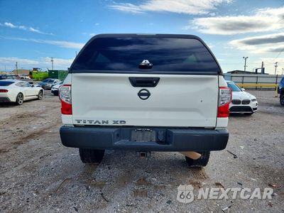 Zdjęcie 6 z 13 samochodu: 2017 NISSAN TITAN XD SV VIN:1N6BA1F34HN574335 - miniatura