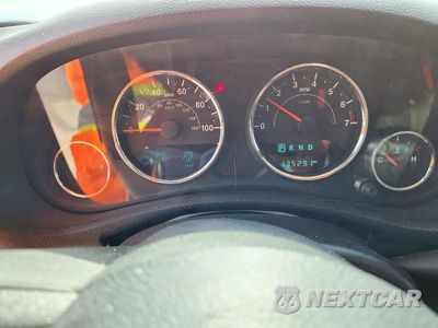 Zdjęcie 9 z 12 samochodu: 2016 JEEP WRANGLER UNLIMITED SAHARA VIN:1C4BJWEGXGL114479 - miniatura