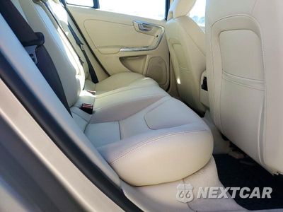 Zdjęcie 10 z 12 samochodu: 2016 VOLVO S60 PREMIER VIN:YV126MFK6G2402945 - miniatura
