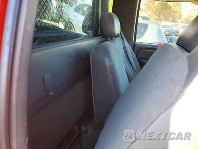 Zdjęcie 10 z 13 samochodu: 2006 CHEVROLET SILVERADO C3500 VIN:1GBHC34U46E266971 - miniatura
