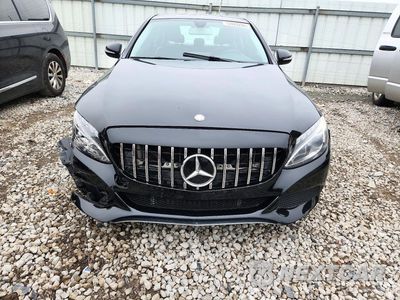 Piąte zdjęcie samochodu w środku: 2015 MERCEDES-BENZ C 300 4MATIC VIN:55SWF4KB5FU033552 - miniatura