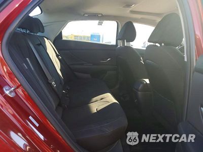 Zdjęcie 10 z 13 samochodu: 2025 HYUNDAI ELANTRA SEL VIN:KMHLS4DGXSU972220 - miniatura
