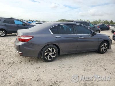 Trzecie zdjęcie samochodu z tyłu: 2017 HONDA ACCORD LX VIN:1HGCR2F3XHA194110 - miniatura