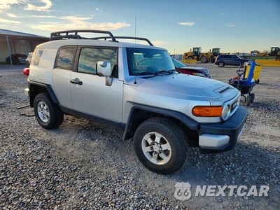 Czwarte zdjęcie samochodu z boku: 2007 TOYOTA FJ CRUISER BASE VIN:JTEBU11F970002860 - miniatura