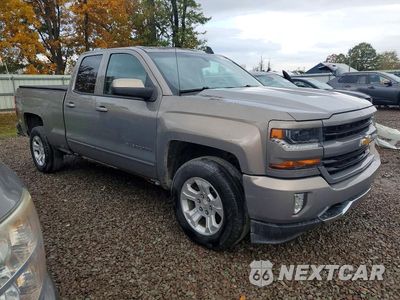 Czwarte zdjęcie samochodu z boku: 2017 CHEVROLET SILVERADO K1500 LT VIN:1GCVKREC2HZ273083 - miniatura