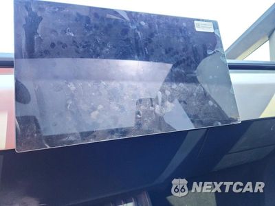 Zdjęcie 9 z 12 samochodu: 2024 TESLA CYBERTRUCK VIN:7G2CEHED7RA040738 - miniatura