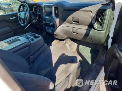 Zdjęcie 8 z 12 samochodu: 2020 CHEVROLET SILVERADO C1500 VIN:3GCNWAEF4LG289374 - miniatura
