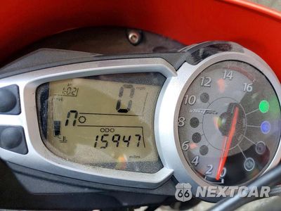 Zdjęcie 7 z 9 samochodu: 2010 TRIUMPH MOTORCYCLE STREET TRIPLE R VIN:SMTD02NEXAJ439558 - miniatura