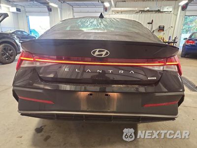 Zdjęcie 6 z 13 samochodu: 2025 HYUNDAI ELANTRA HYBRID SEL SPORT VIN:KMHLM4DJXSU135988 - miniatura