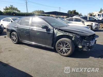Czwarte zdjęcie samochodu z boku: 2024 TOYOTA CAMRY SE VIN:4T1G11AK2RU239116 - miniatura