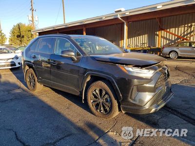 Czwarte zdjęcie samochodu z boku: 2022 TOYOTA RAV4 SE VIN:JTM16RFV8ND059257 - miniatura