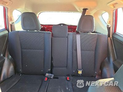 Zdjęcie 10 z 14 samochodu: 2018 TOYOTA RAV4 LE VIN:JTMZFREVXJD120008 - miniatura