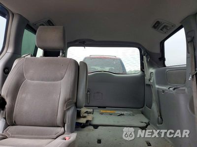 Zdjęcie 10 z 14 samochodu: 2004 TOYOTA SIENNA LE VIN:5TDBA23C74S008395 - miniatura